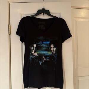Vintage 00's TV series Supernatural- Sam and Dean Winchester T Shirt  - size L